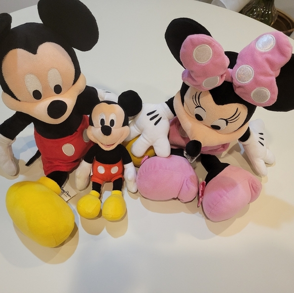 Disney Mickey and Minnie Mouse Plush Toy Set - Picture 1 of 7